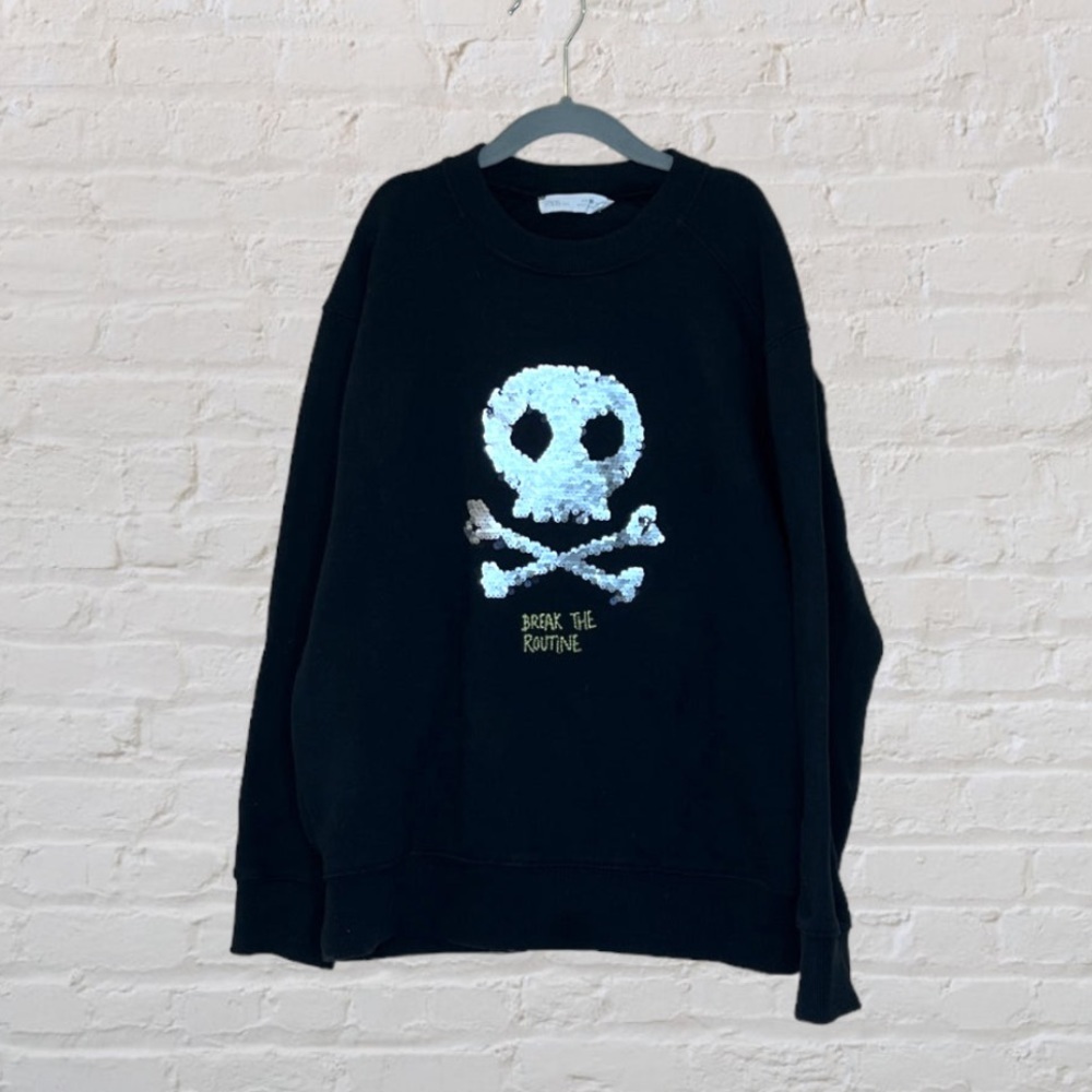 Zara ‘Break The Routine’ Flip-Sequin Sweater​